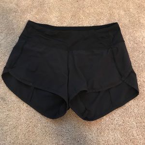 Lululemon speed shorts 2.5 size 2.